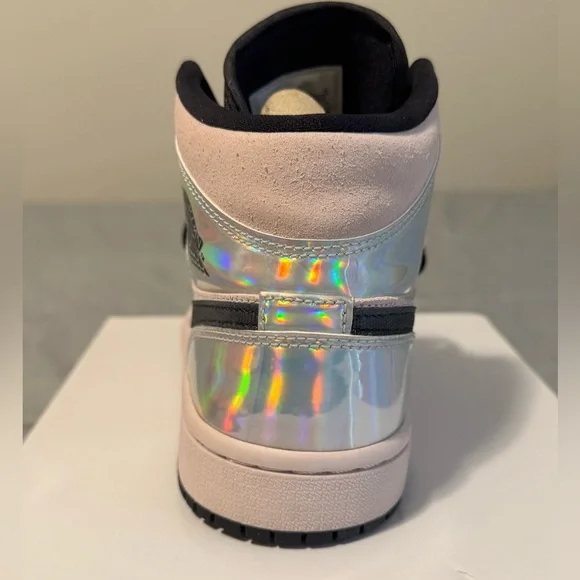 2020 RELEASE 7.5 Air Jordan 1 Mid Dirty Powder Iridescent! - Picture 10 of 12